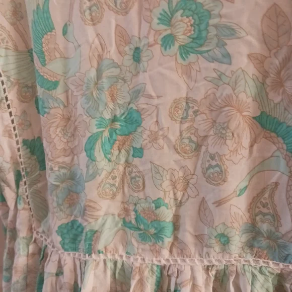 Elegant Floral Mini Dress in Cream and Blue - Picture 10 of 10